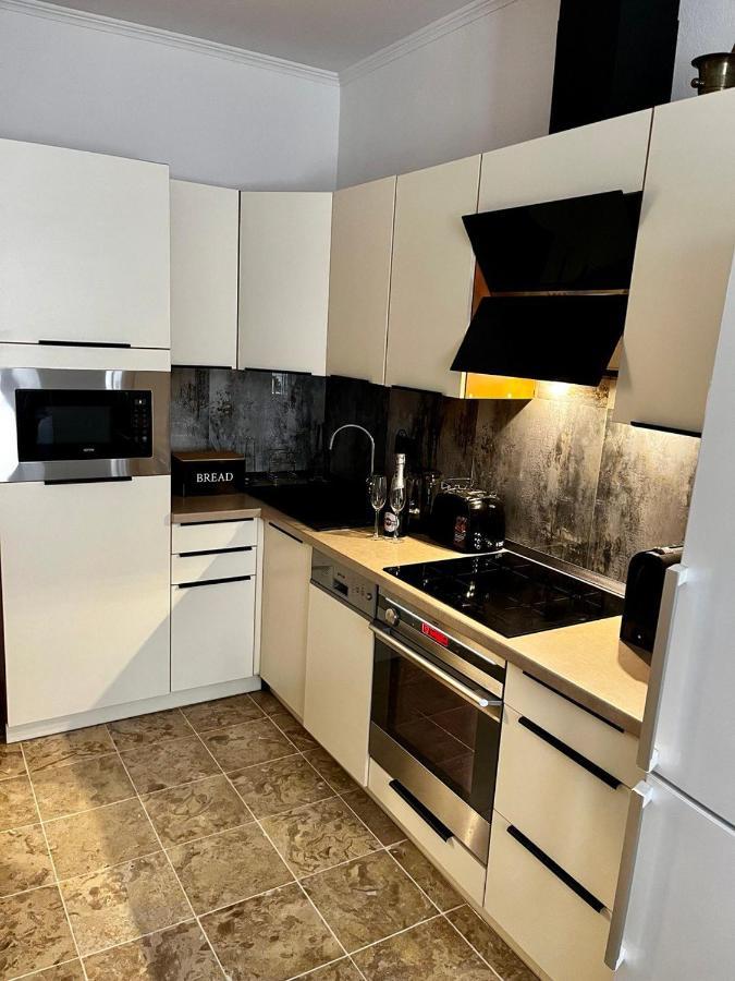 Varga Apartment *