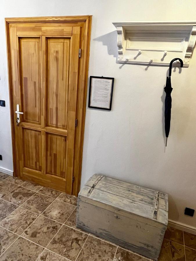 Varga Apartment *