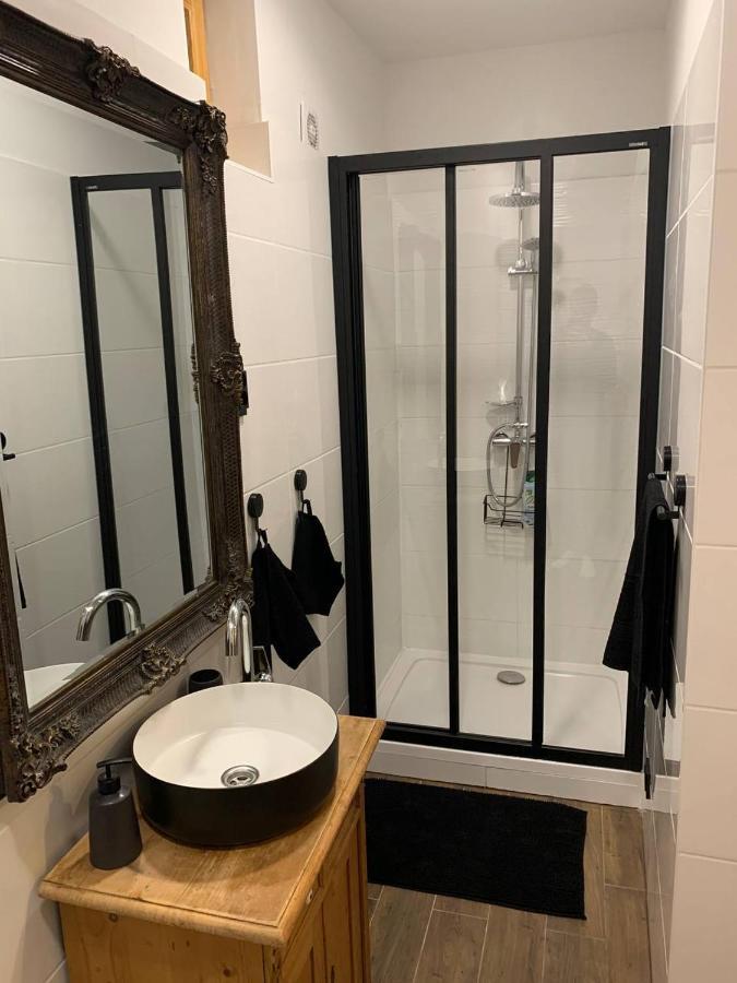 Varga Apartment *